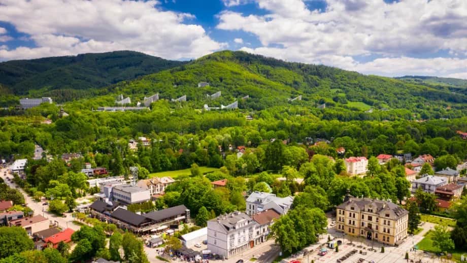 Ustroń: Co zwiedzić? Odkryj góry, atrakcje i uzdrowiskowy klimat