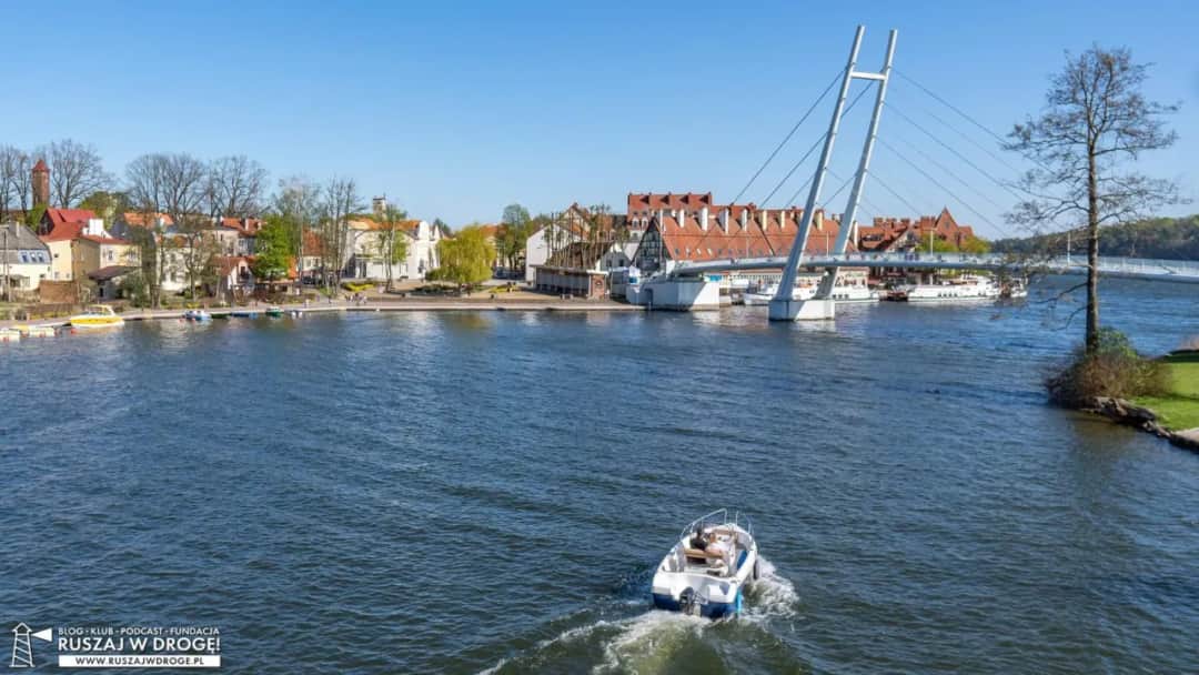 Mikołajki: Co zwiedzić? Odkryj serce Mazur i zaplanuj urlop!