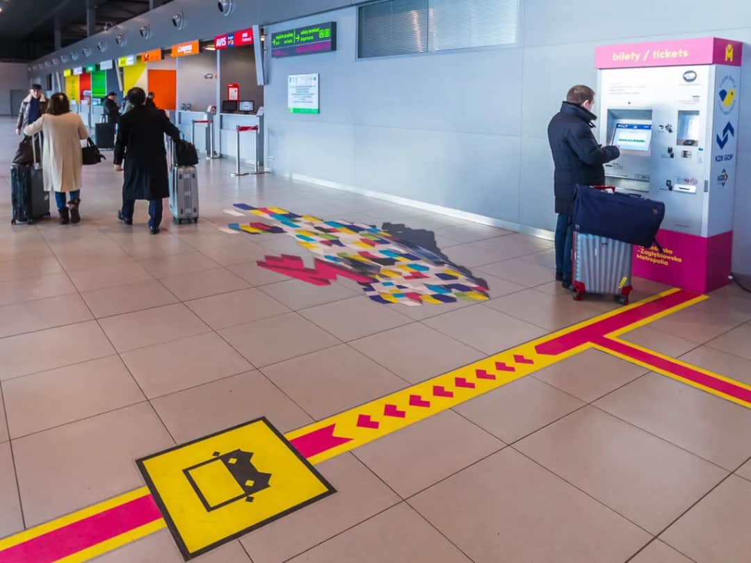 Autobus na lotnisko Pyrzowice z Katowic: Gdzie wsiąść i jak kupić bilet?